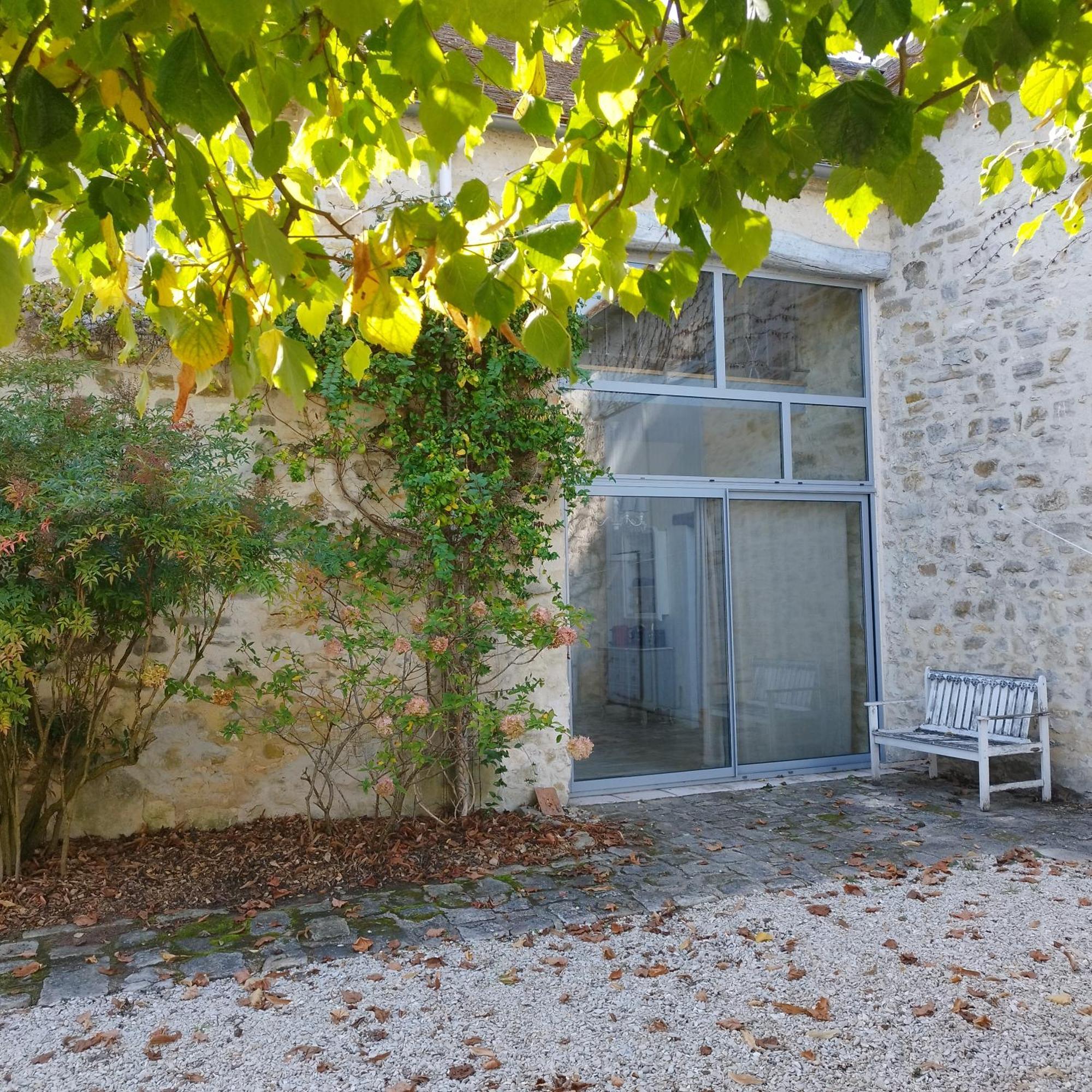 Belle Maison Dans Corps De Ferme - Logement Gabriel Villiers-sous-Grez Esterno foto